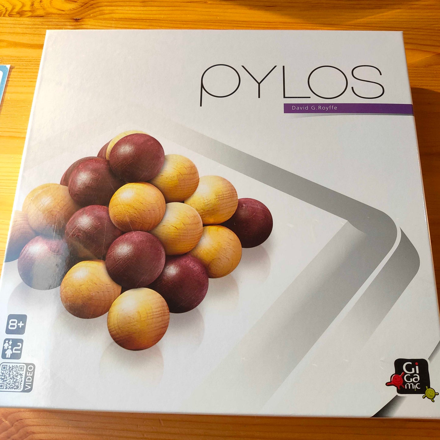 ピロス